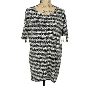LuLaRoe Black & White Wave Print Short Sleeve Tunic Size X XS